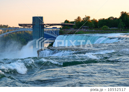 Niagara Falls sunrise Niagara Falls sunrise 10552517