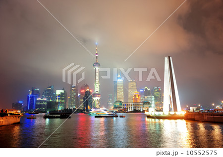 Shanghai skyline and Monument Shanghai skyline and Monument 10552575