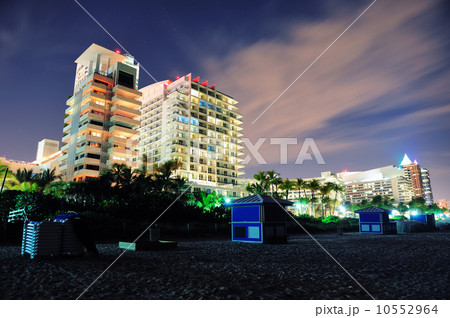 Miami south beach at night Miami south beach at night 10552964