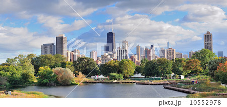 Chicago skyline 10552978