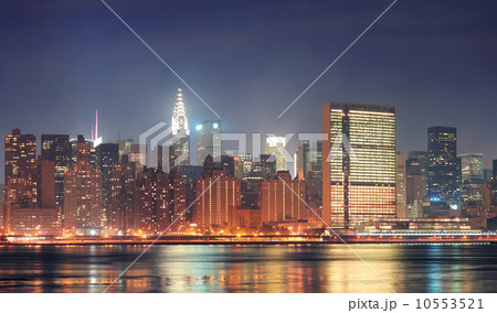 Urban city night view 10553521