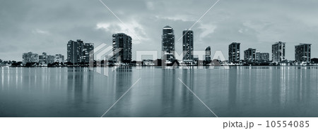 Miami night scene Miami night scene 10554085