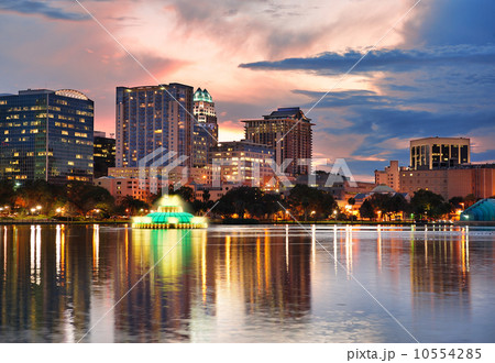 Orlando sunset over Lake Eola 10554285