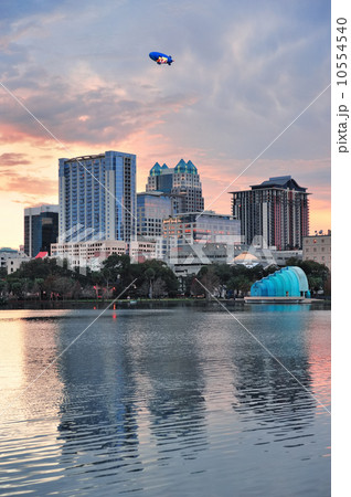 Orlando sunset over Lake Eola Orlando sunset over Lake Eola 10554540