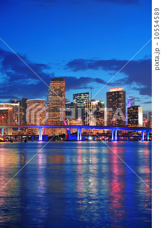 Miami night scene Miami night scene 10554589