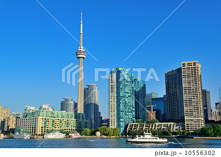 Toronto skyline in the day Toronto skyline in the day 10556302