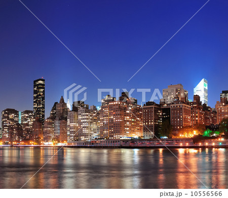 New York City Manhattan midtown skyline New York City Manhattan midtown skyline 10556566