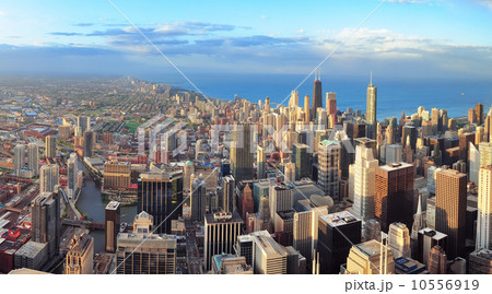 Chicago skyline at sunset Chicago skyline at sunset 10556919