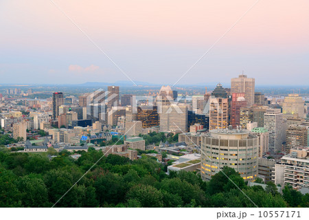 Montreal city skyline 10557171