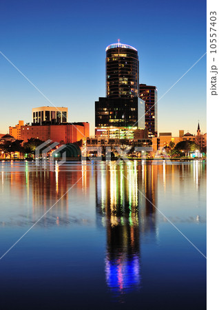 Orlando at night 10557403