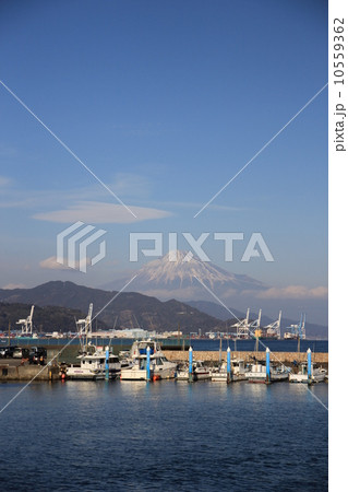 清水港からの富士山 10559362