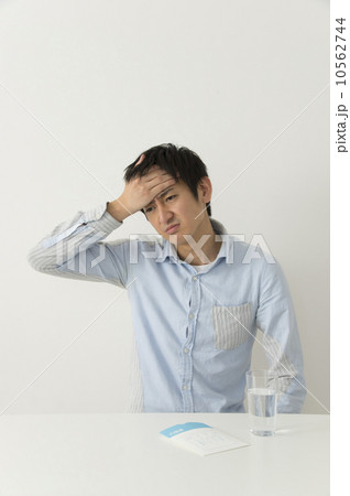 頭痛発熱 10562744