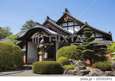 當麻寺奥院の正玄関 當麻寺奥院の正玄関 10563941