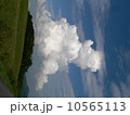 牧場の入道雲２ 10565113
