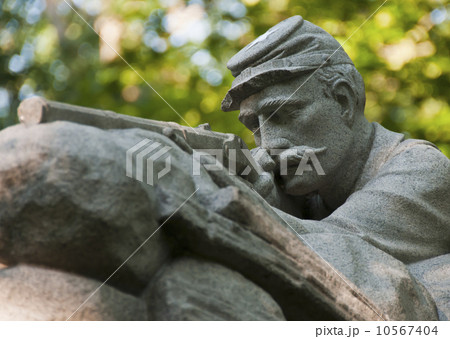 USA, Pennsylvania, Gettysburg, Statue of soldier 10567404
