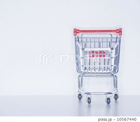 Studio shot of shopping cart Studio shot of shopping cart 10567440