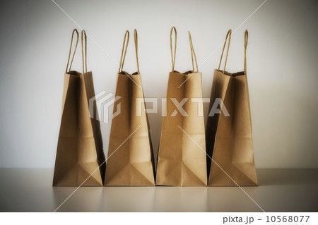 Studio shot of shopping bags 10568077