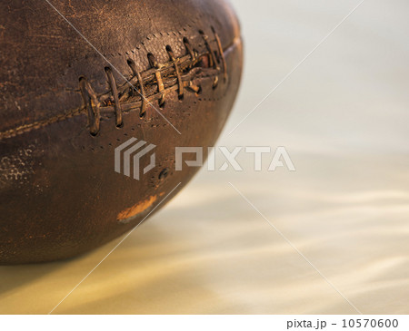 Studio Shot of vintage ball 10570600