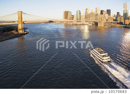 USA, New York State, New York City, Brooklyn Bridge and Manhattan skyline USA, New York State, New York City, Brooklyn Bridge and Manhattan skyline 10570683
