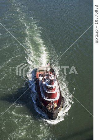 Tugboat on river 10570953