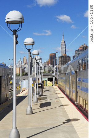 USA, New York City, Platform 10571180