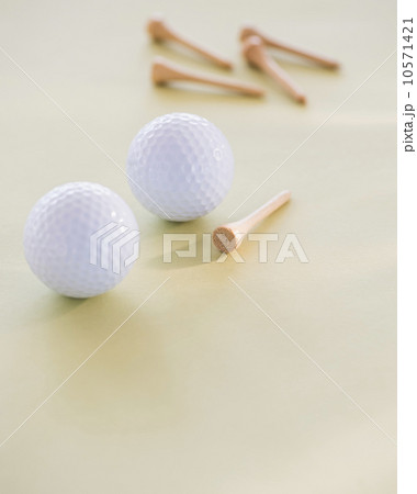 Studio shot of golf balls Studio shot of golf balls 10571421