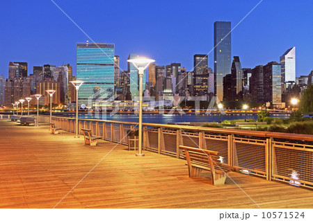 Eastside, New York City 10571524