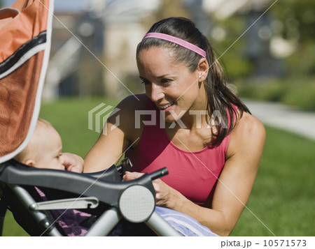 Jogger and baby Jogger and baby 10571573