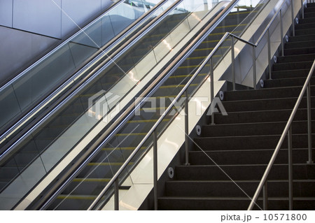 escalator escalator 10571800
