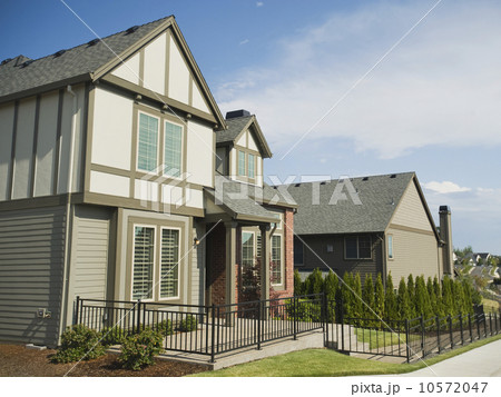 Residential house Residential house 10572047