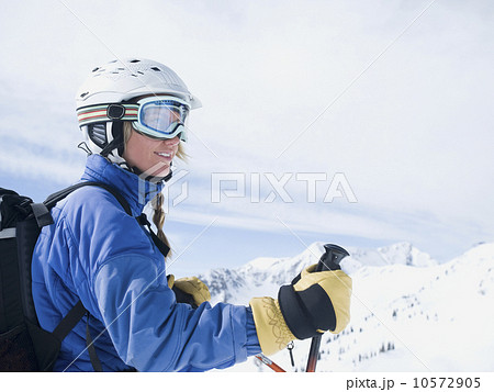 Woman wearing ski gear 10572905