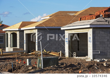 house construction house construction 10574346