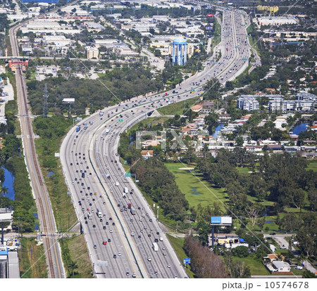 Aerial view of highway, Florida, United States Aerial view of highway, Florida, United States 10574678
