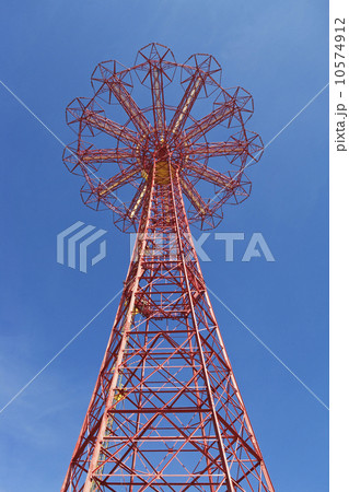Amusement park ride 10574912