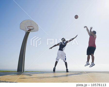 Basketball players Basketball players 10576113