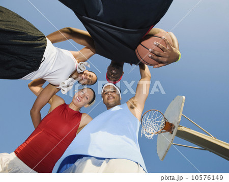 Basketball players 10576149