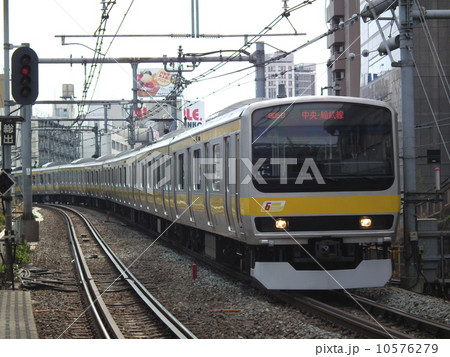 中央・総武緩行線 E231系　御茶ノ水駅 10576279