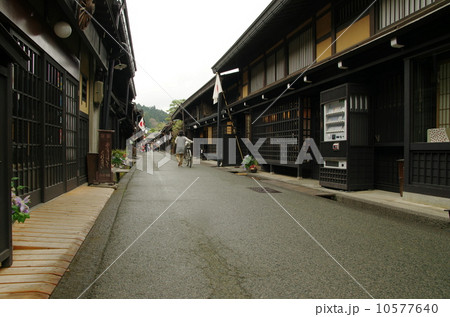 飛騨高山　古い町並み 10577640