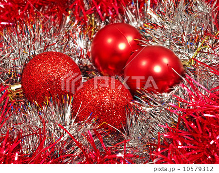 Red christmas balls. 10579312