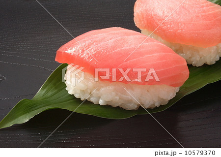寿司　鮪　握り寿司　和食 10579370