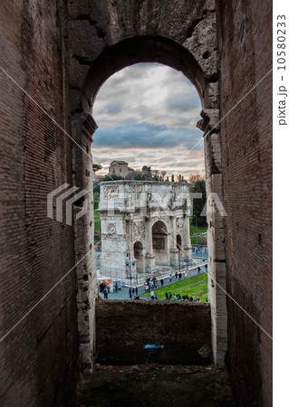 Arch of Constantine in Rome 10580233