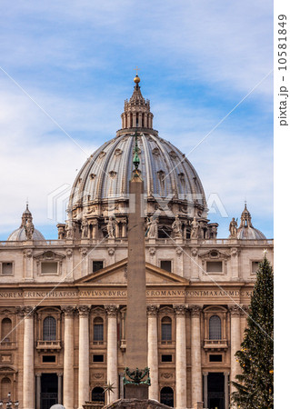 St. Peter's Basilica in Vatican City in Rome, Italy. 10581849