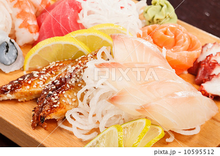 tasty sushi tasty sushi 10595512