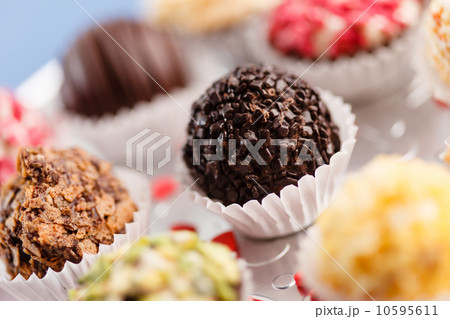 chocolate candy chocolate candy 10595611