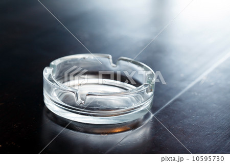 ashtray on wood table 10595730