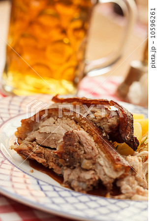 pork with potatoes and beer 10596261