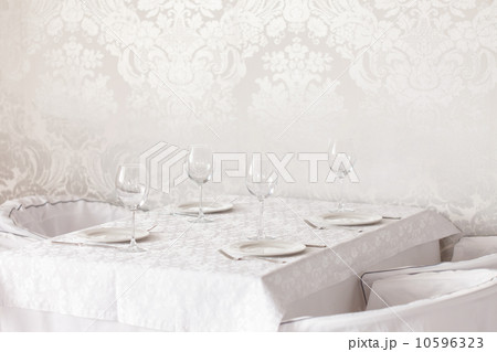 restaurant interior restaurant interior 10596323