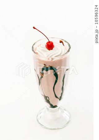 chocolate cocktail with cherry 10596324