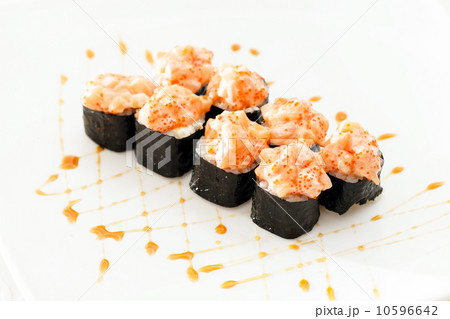 tasty sushi 10596642