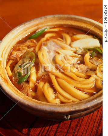 名古屋名物 「味噌煮込みうどん」 10603824